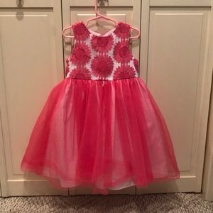 Adorable pink girls dress, size 5